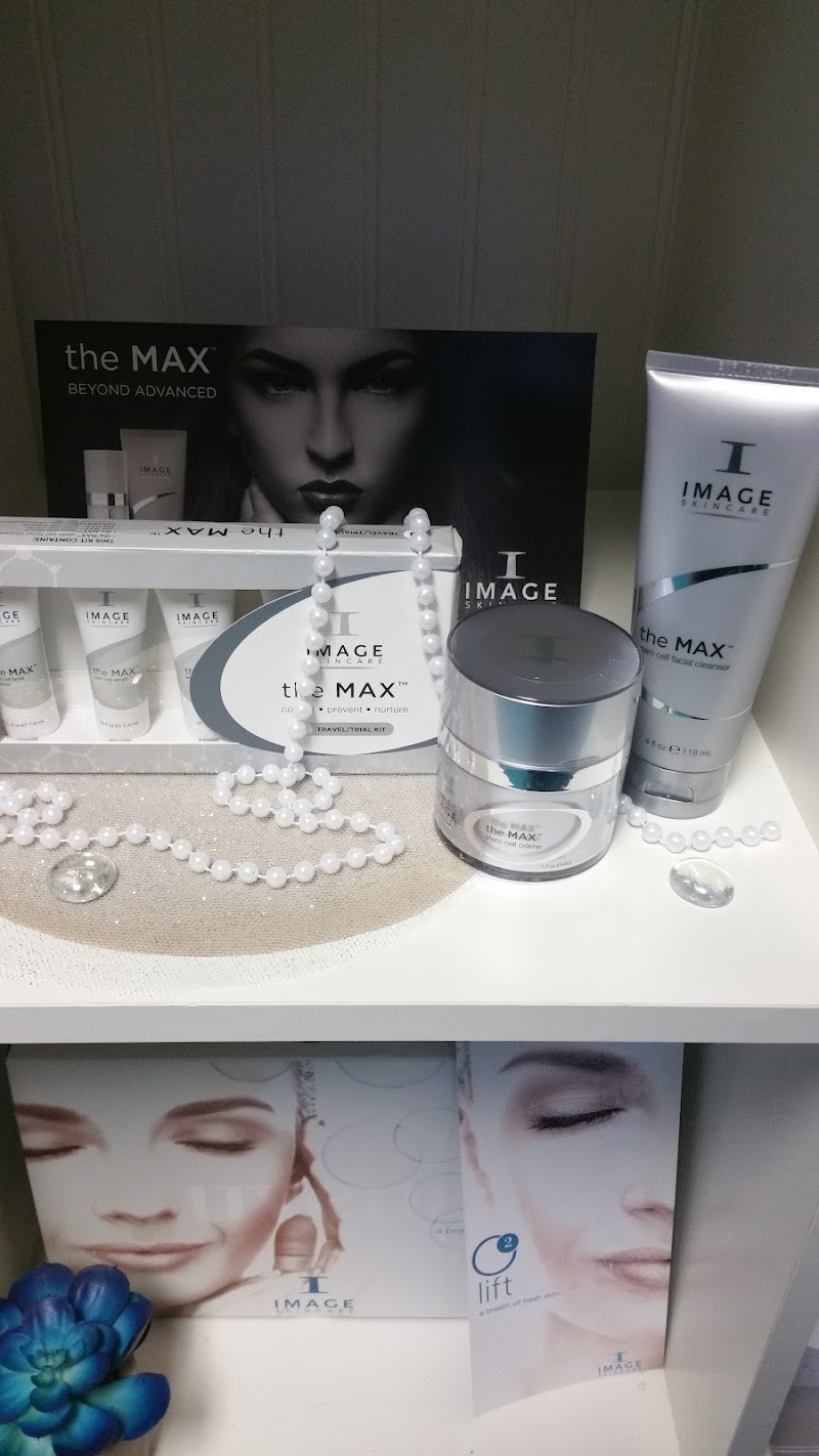 THE FACE & BODY BAR, beauty salon in Yuba City, CA, photo 3 of 10
